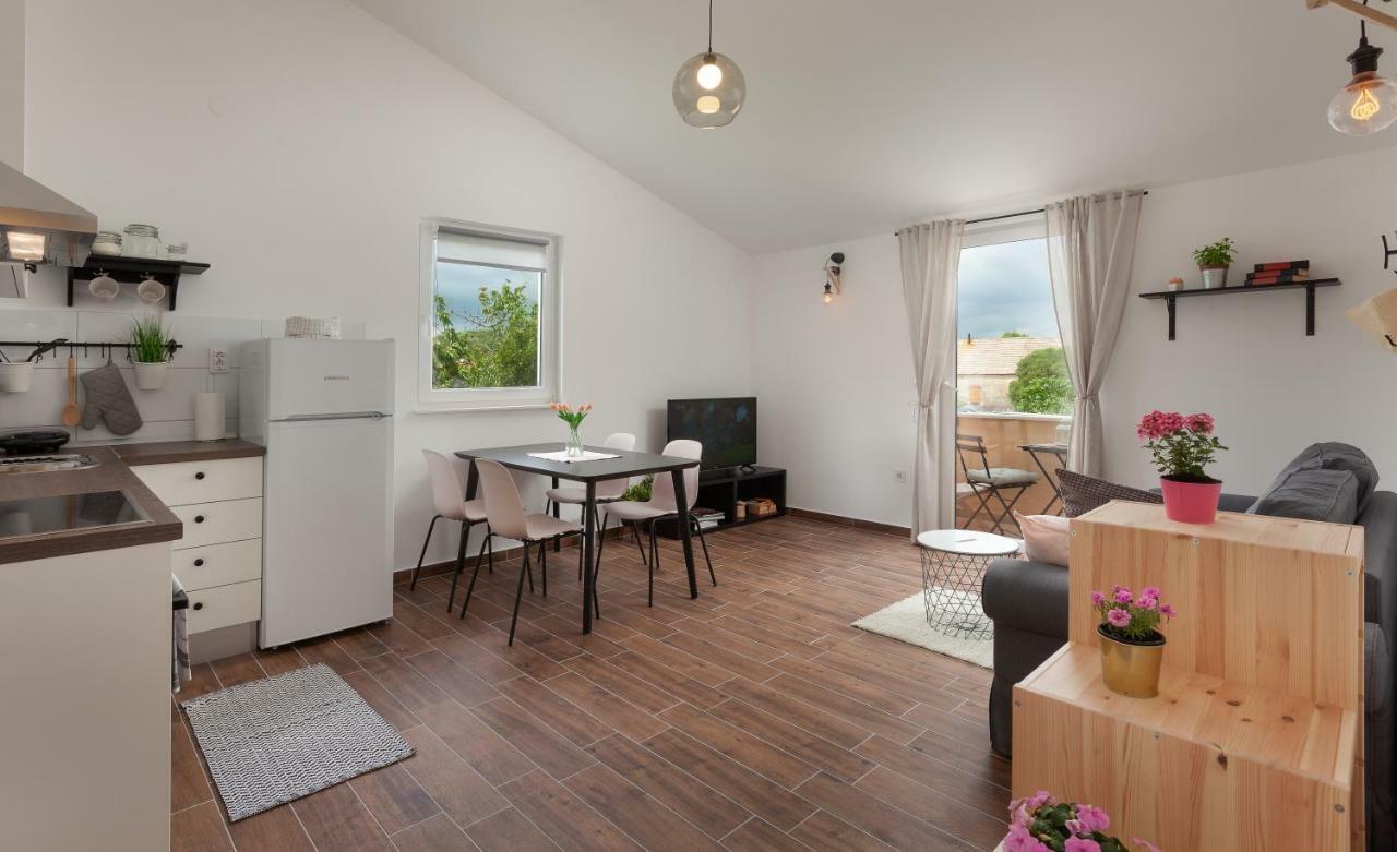 Kvasina Apartments Zadvarje Extérieur photo